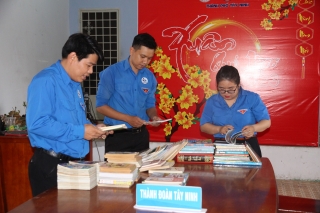 Thành đoàn Tây Ninh tổ chức phiên chợ sách năm 2023