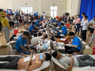 Tân Biên: Hơn 400 tình nguyện viên tham gia hiến máu nhân đạo