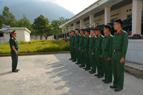 Bộ CHQS tỉnh: Kiểm tra công tác huấn luyện chiến sĩ mới