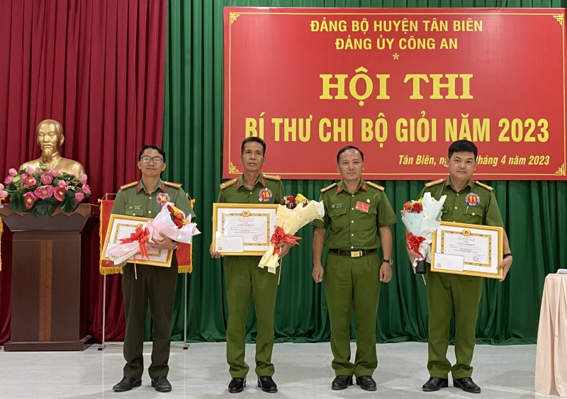 Tân Biên: Hội thi Bí thư Chi bộ giỏi trong lực lượng Công an