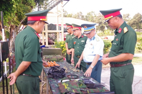 Cơ quan Chủ nhiệm Phòng không toàn quân: Kiểm tra công tác huấn luyện, sẵn sàng chiến đấu, quản lý vùng trời tại Sư đoàn 5