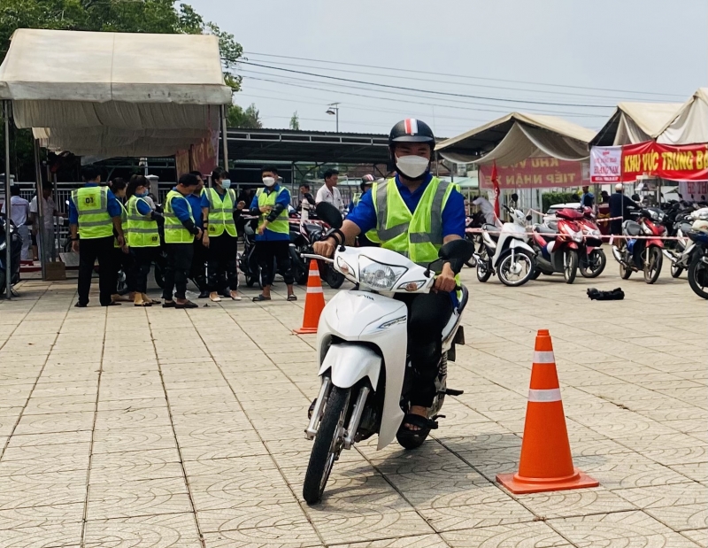 Nâng cao kiến thức, kỹ năng lái xe an toàn cho đoàn viên thanh niên và học sinh