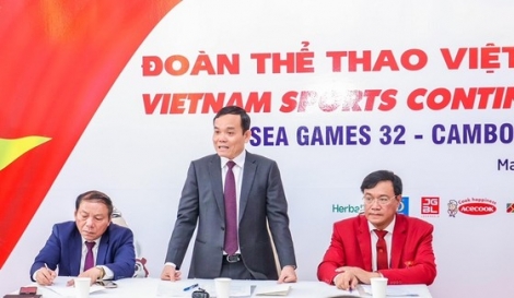 Phó Thủ tướng Chính phủ Trần Lưu Quang thăm, động viên Đoàn thể thao Việt Nam