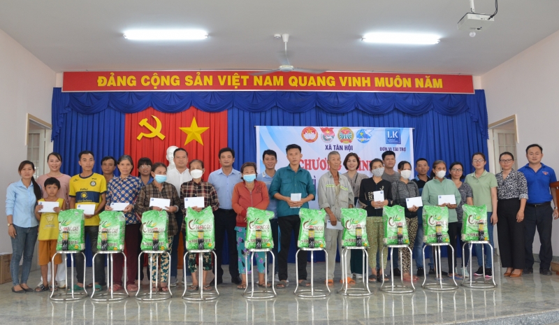 Tân Châu: Tặng nhà nhân ái cho hội viên thanh niên