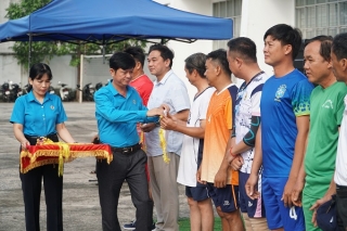 Khai mạc giải bóng chuyền Nam cán bộ Công đoàn các cấp tỉnh Tây Ninh