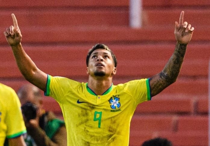 Brazil trút giận ở U20 World Cup