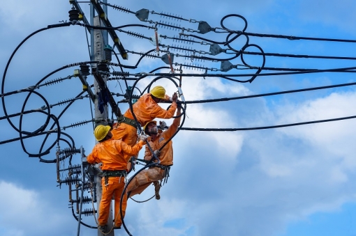 Điện lực Tây Ninh kêu gọi khách hàng tiết kiệm điện