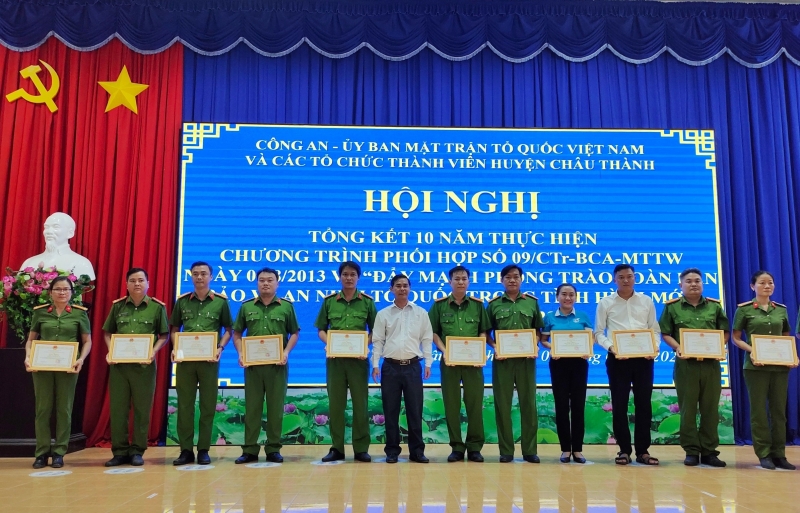 Châu Thành: Tổng kết 10 năm thực hiện chương trình phối hợp giữa Bộ Công an với UBMTTQVN “Đẩy mạnh phong trào toàn dân bảo vệ an ninh Tổ quốc trong tình hình mới”