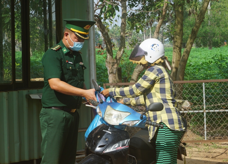 Phòng, chống buôn lậu là nhiệm vụ trọng tâm