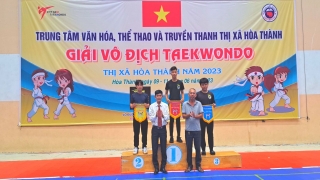 Hơn 100 vận động viên tham gia Giải vô địch Taekwondo thị xã Hoà Thành năm 2023