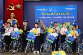 Bảo Việt Nhân thọ Tây Ninh:

Trao học bổng “Quỹ xe đạp chở ước mơ” cho học sinh nghèo