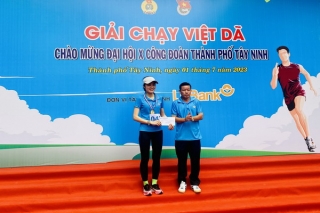 Hơn 600 vận động viên tham gia giải chạy việt dã chào mừng Đại hội Công đoàn thành phố Tây Ninh