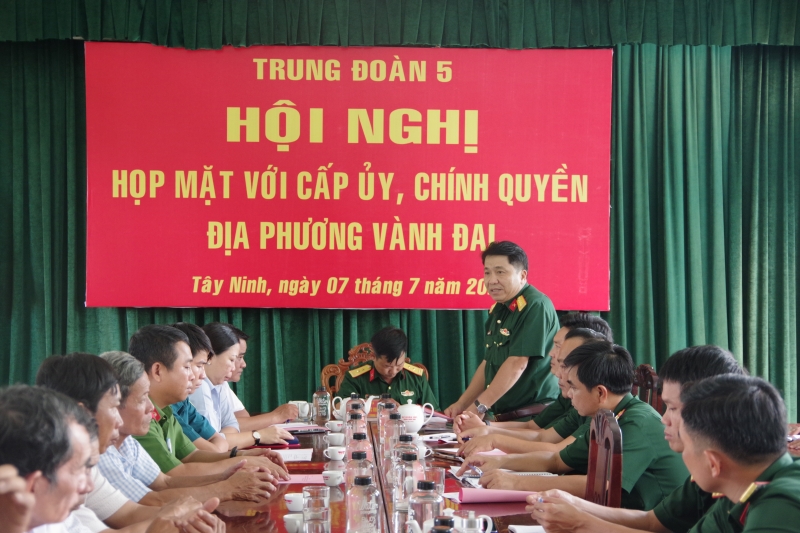 Trung đoàn 5: Họp mặt cấp ủy, chính quyền địa phương vành đai đơn vị đứng chân