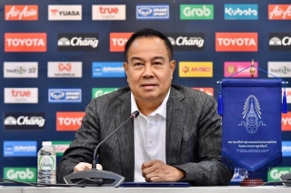 FIFA truy vấn vụ Chủ tịch bóng đá Thái Lan bị ép từ chức