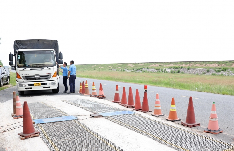 Thanh tra giao thông: Triển khai đợt cao điểm kiểm tra, xử lý vi phạm về tải trọng xe