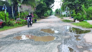 Thị xã Trảng Bàng: Nhiều tuyến đường giao thông xuống cấp