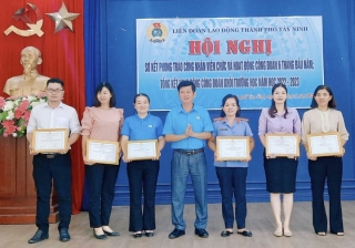 Thành phố Tây Ninh sơ kết hoạt động Công đoàn 6 tháng đầu năm và tổng kết hoạt động Công đoàn khối trường học năm học 2022-2023