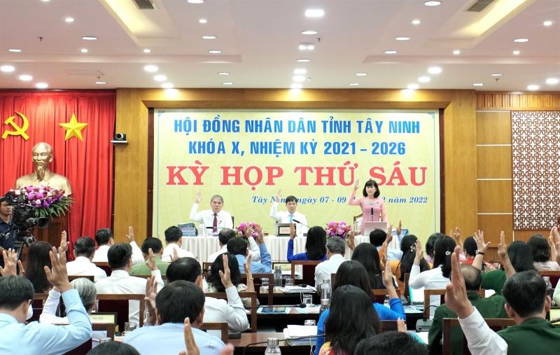 Sáng ngày 18.7.2023, khai mạc kỳ họp thứ 8 HĐND tỉnh khoá X