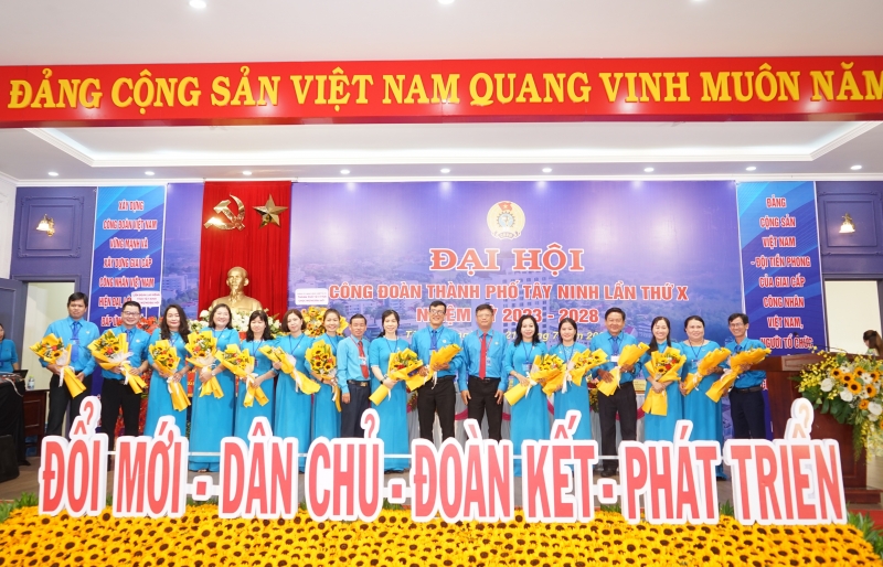 Ông Đỗ Minh Triệu tái đắc cử Chủ tịch