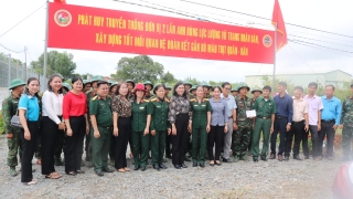 Huyện Gò Dầu: Thăm, tặng quà 250 chiến sĩ Sư đoàn 5 tham gia công tác dân vận trên địa bàn xã Thanh Phước