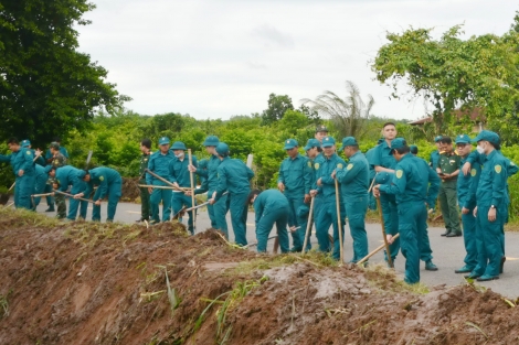 "Sao vuông” làm dân vận khéo