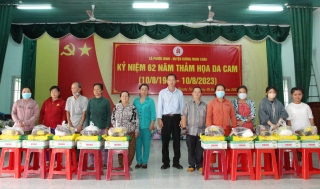 Công ty VIETNAMCONTROL tặng 30 triệu đồng chăm lo cho nạn nhân nhiễm chất độc da cam/Dioxin Phước Ninh