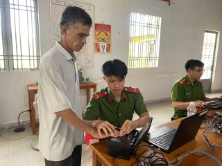 Tân Biên: Ra quân Ngày cao điểm chiến sĩ tình nguyện vì đô thị văn minh