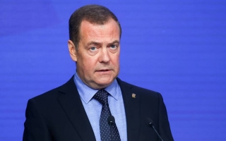 Ông Medvedev tuyên bố phương Tây kiếm tiền từ xung đột Ukraine