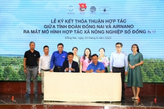 Airnano Việt Nam giới thiệu máy bay phun thuốc DJI T50 tại chương trình ra mắt HTX nông nghiệp số