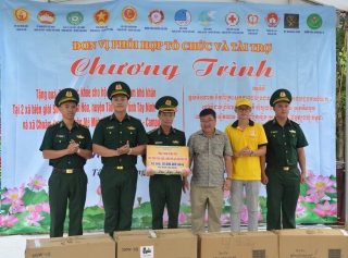 UBMTTQVN quận Gò Vấp, TP. Hồ Chí Minh: Tổ chức chương trình “Nghĩa tình biên cương” tại huyện Tân Châu