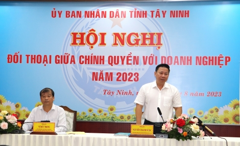 UBND tỉnh: Đối thoại giữa chính quyền với doanh nghiệp