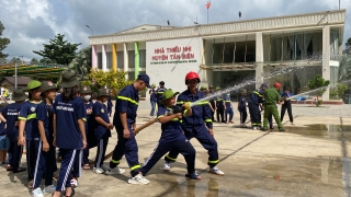Công an huyện Tân Biên: Nâng cao kiến thức về phòng cháy, chữa cháy cho học sinh