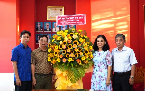 Hội Nhà báo tỉnh chúc mừng Báo Tây Ninh nhân kỷ niệm 77 năm ngày truyền thống