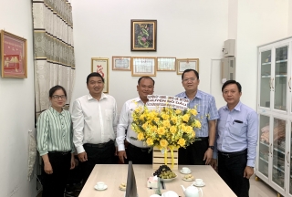 Bí thư Huyện ủy Gò Dầu Huỳnh Thanh Phương: Thăm, chúc mừng các doanh nghiệp nhân ngày Doanh nhân Việt Nam