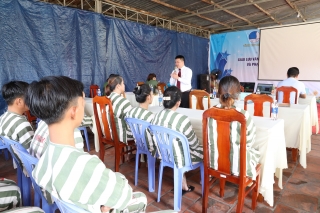 Tư vấn tâm lý cho phạm nhân đang chấp hành án tại Trại tạm giam Công an tỉnh Tây Ninh