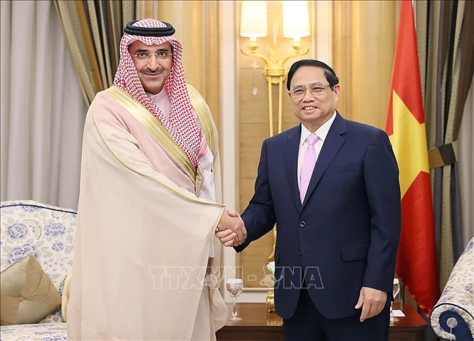 Thủ tướng tiếp lãnh đạo các tập đoàn, quỹ đầu tư lớn của Saudi Arabia