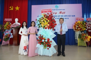 Lãnh đạo tỉnh chúc mừng ngày thành lập Hội Liên hiệp Phụ nữ Việt Nam