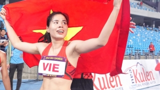 Vừa giành huy chương vàng, chân chạy Nguyễn Thị Huyền tuyên bố giải nghệ