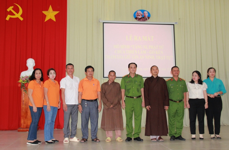 Ra mắt mô hình tăng ni, phật tử chùa Thiền Lâm - Gò Kén tham gia giữ gìn an ninh, trật tự