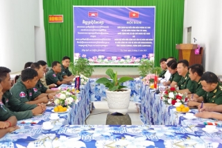 Đồn Biên phòng Kà Tum: Hội đàm với Đồn cảnh sát bảo vệ biên giới thuộc tỉnh Tbong Khmum