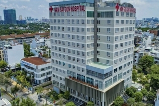 Thay khớp háng có bảo hiểm với bác sĩ chuyên khoa giỏi tại bệnh viện ĐKQT Nam Sài Gòn