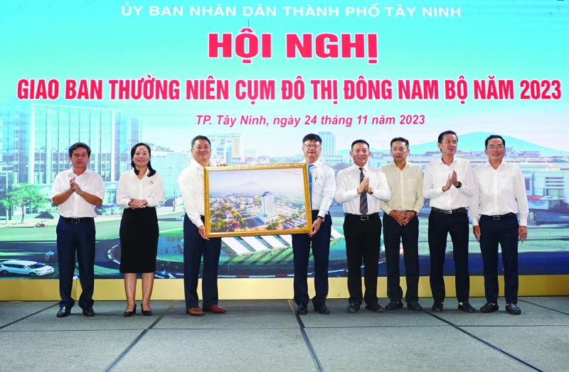 Giao ban Cụm các đô thị vùng Ðông Nam bộ năm 2023