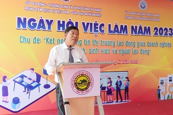 Gần 1.000 học sinh, sinh viên tham gia Ngày hội việc làm tại Trường cao đẳng Nghề Tây Ninh