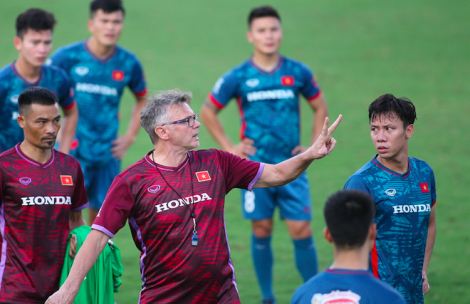 AFC: Tuyển Việt Nam lợi thế nhờ có kinh nghiệm của HLV Troussier