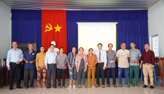 Tây Ninh: Nhiều tổ chức, cá nhân chung tay tặng hơn 1.600 thẻ BHYT cho người dân