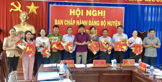 Tân Biên: Bổ sung 8 Uỷ viên Ban Chấp hành Đảng bộ huyện nhiệm kỳ 2020-2025
