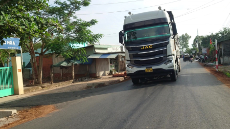 Trảng Bàng: Người dân đề nghị kiểm soát tải trọng phương tiện trên tuyến đường Bình Thuỷ