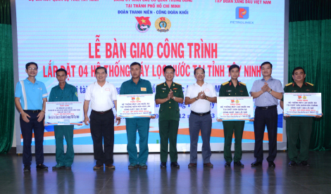 Bàn giao công trình lắp đặt hệ thống lọc nước tại tỉnh Tây Ninh