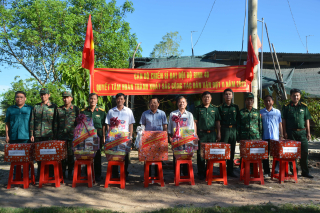 Thăm, tặng quà các đơn vị làm công tác dân vận tại huyện Châu Thành