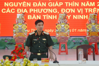 Thiếu tướng Đặng Văn Hùng- Phó Tư lệnh, Tham mưu trưởng Quân khu 7: Thăm, chúc tết tại huyện Châu Thành